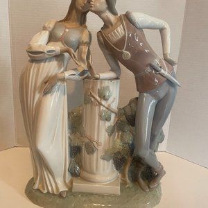 Lladro "Romeo and Juliet"